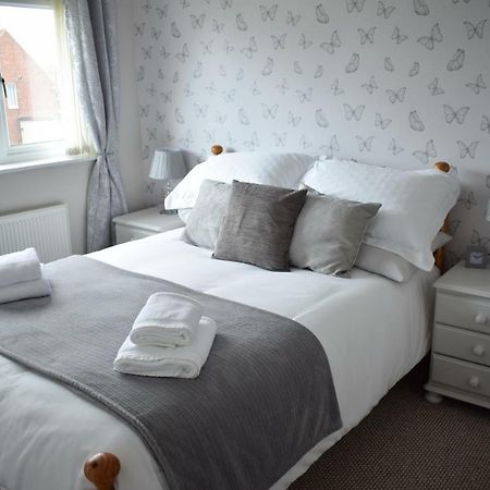 103 Bewick Serviced Accommodation Нютън Айклиф Екстериор снимка