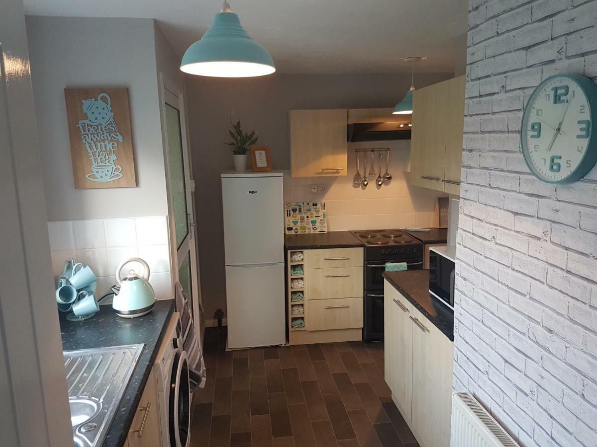 103 Bewick Serviced Accommodation Нютън Айклиф Екстериор снимка
